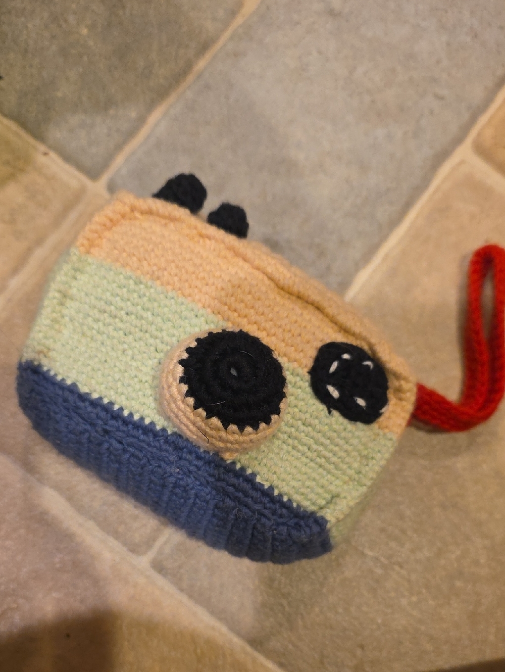 Pebble Baby Knit Camera Toy